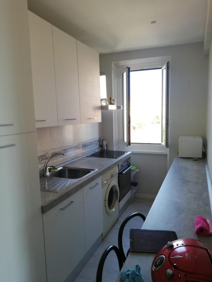 Rosso Tramonto Luxury-White- Ladispoli, Lungomare Regina Elena 58 Villa Bagian luar foto